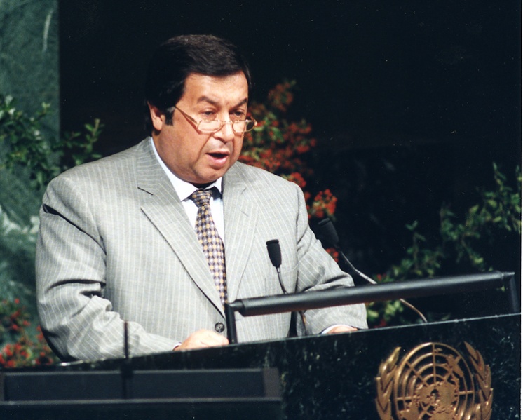 Файл:B shikhmuradov1.jpg